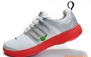 二手工廠設(shè)備與運(yùn)動(dòng)裝備資源對(duì)接 1810運(yùn)動(dòng)鞋產(chǎn)線與運(yùn)動(dòng)服庫存的流通機(jī)遇